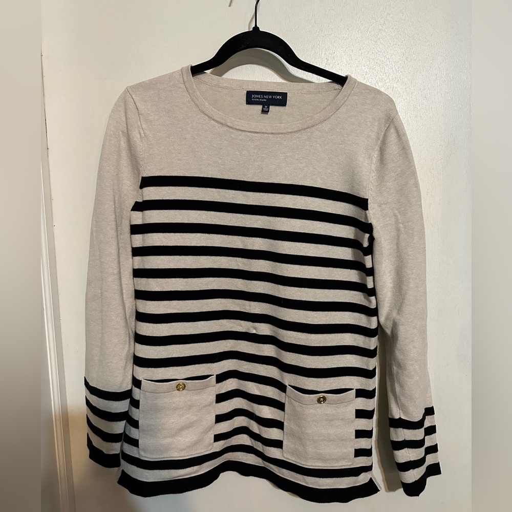 Jones New York Black and Cream Striped Sweater